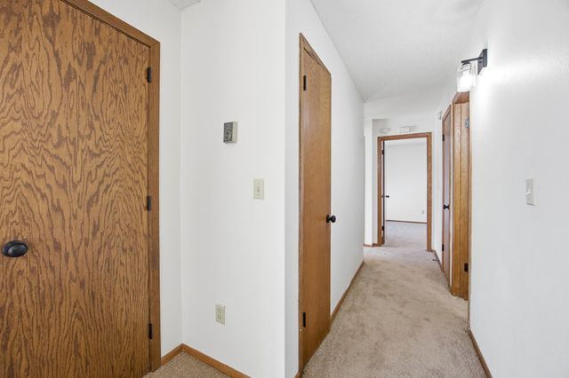 1602 6th Avenue N, Moorhead, MN 56560