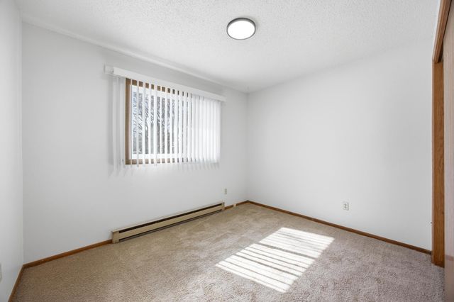 1602 6th Avenue N, Moorhead, MN 56560