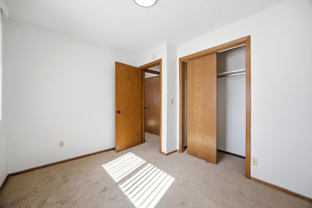 1602 6th Avenue N, Moorhead, MN 56560