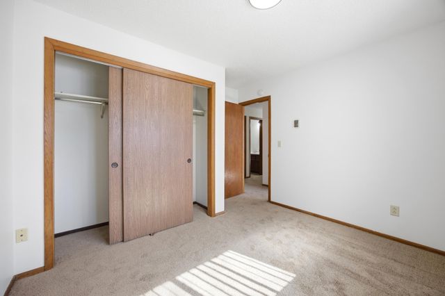 1602 6th Avenue N, Moorhead, MN 56560