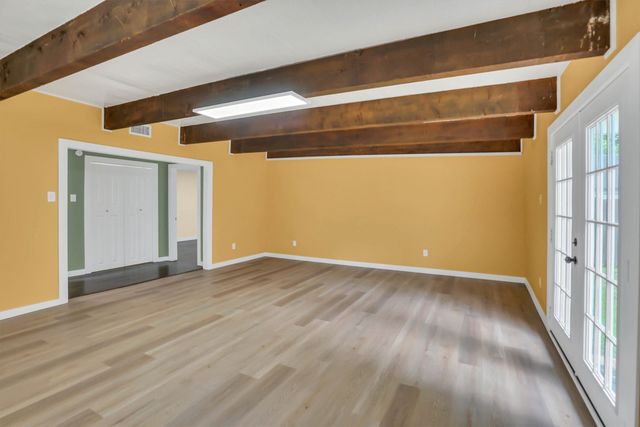 1605 Pine Street, Grand Prairie, TX 75050