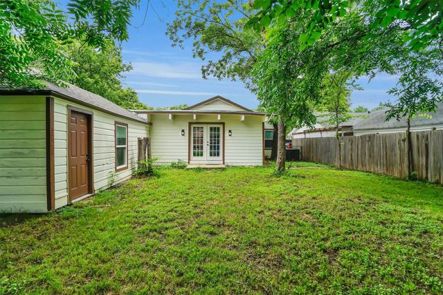 1605 Pine Street, Grand Prairie, TX 75050
