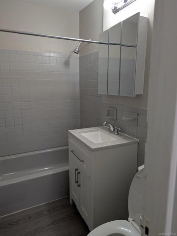 1 Hemlock Drive C152, Bay Shore, NY 11706