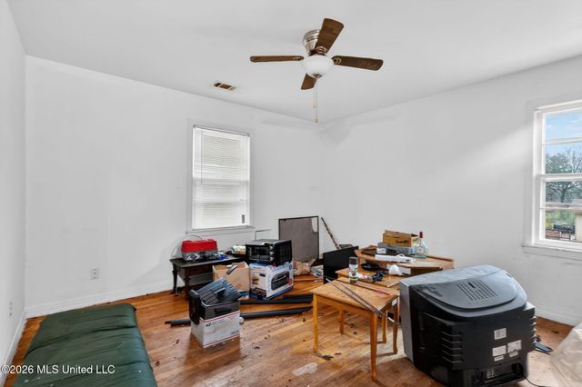 732 Chickasaw Drive, Grenada, MS 38901