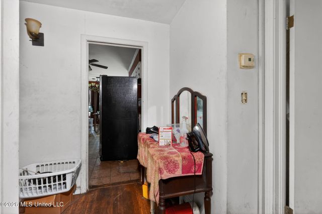 732 Chickasaw Drive, Grenada, MS 38901