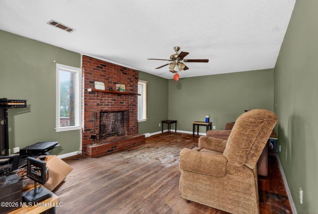 732 Chickasaw Drive, Grenada, MS 38901