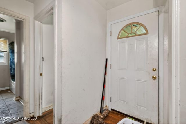 732 Chickasaw Drive, Grenada, MS 38901