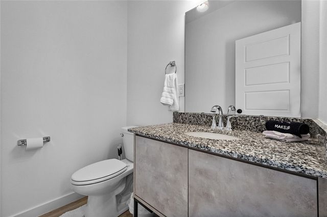 680 Pacific Avenue, Centerton, AR 72719