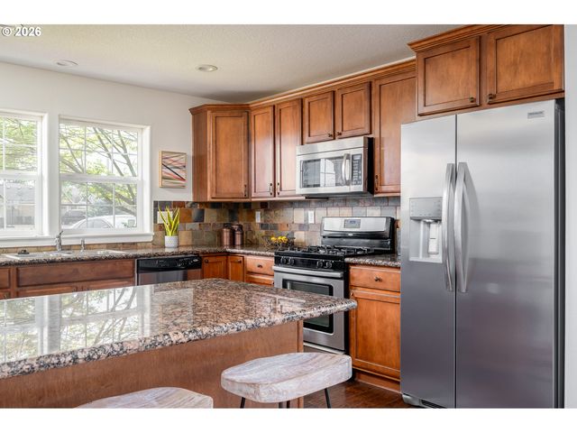 718 TRINITY Ct, Molalla, OR 97038