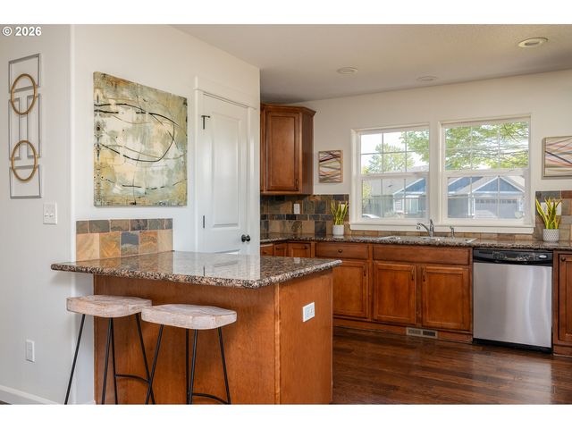 718 TRINITY Ct, Molalla, OR 97038