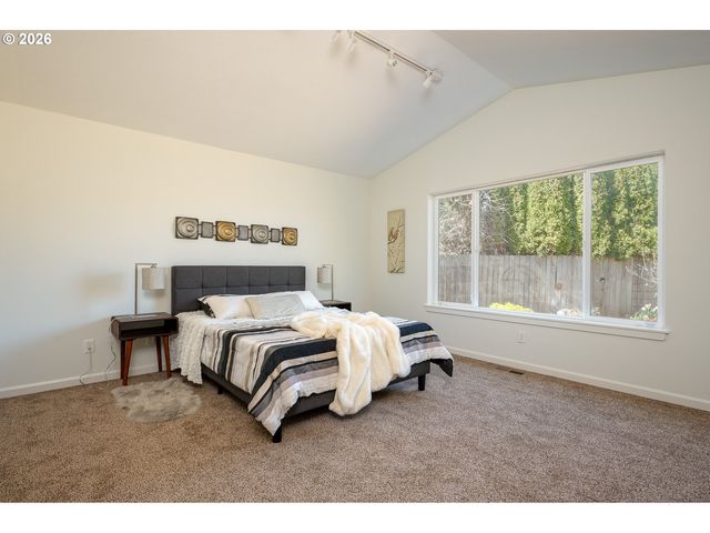 718 TRINITY Ct, Molalla, OR 97038