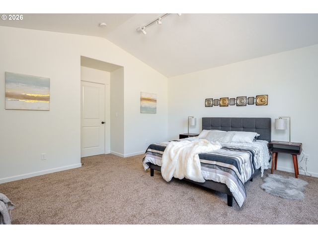 718 TRINITY Ct, Molalla, OR 97038