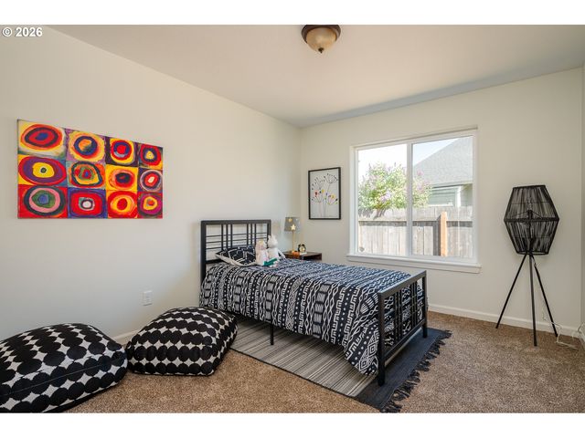718 TRINITY Ct, Molalla, OR 97038