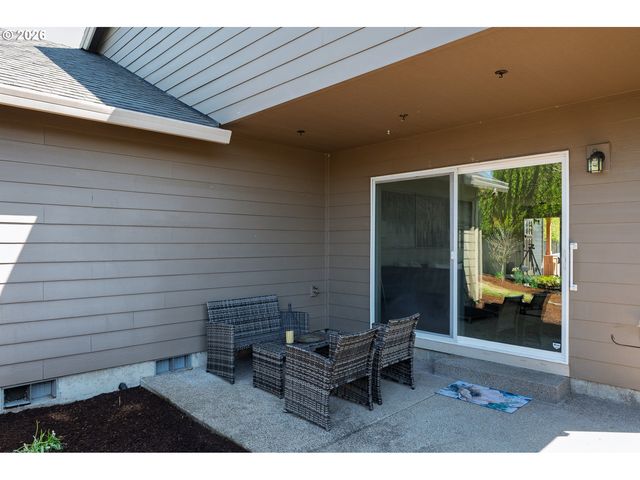 718 TRINITY Ct, Molalla, OR 97038