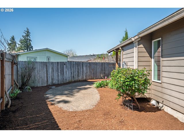 718 TRINITY Ct, Molalla, OR 97038