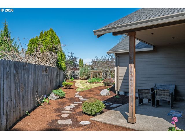 718 TRINITY Ct, Molalla, OR 97038