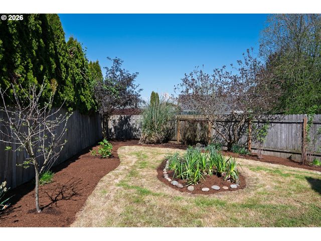 718 TRINITY Ct, Molalla, OR 97038