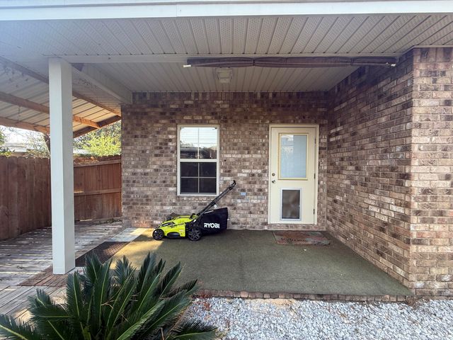 411 Niceville Avenue, Niceville, FL 32578