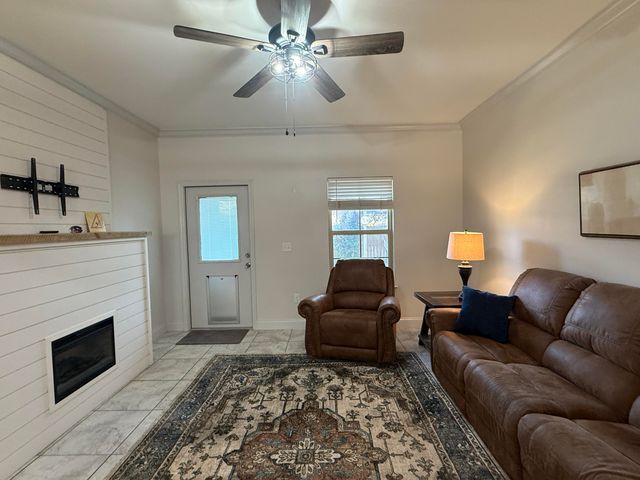 411 Niceville Avenue, Niceville, FL 32578