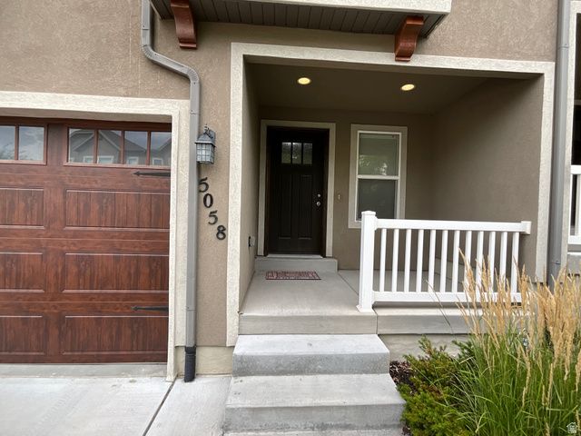 5058 S MORAY CT, Holladay, UT 84117