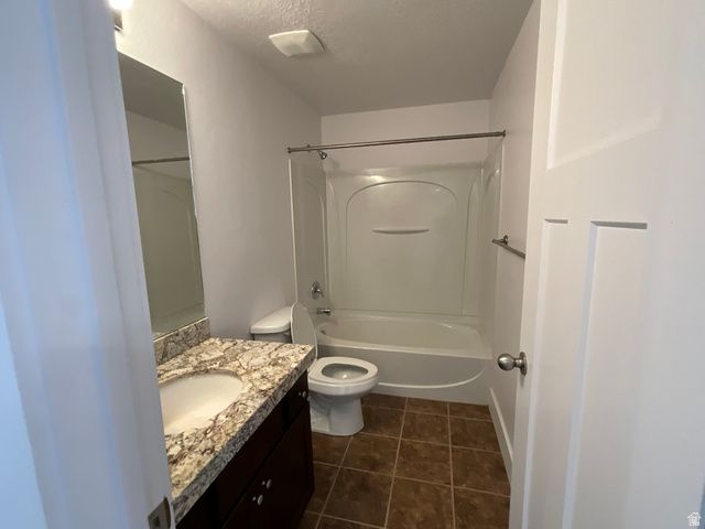 5058 S MORAY CT, Holladay, UT 84117