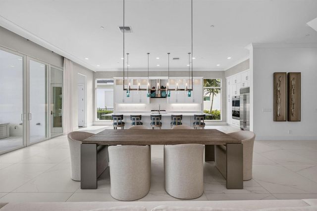9336 Coral Isles Circle, Palm Beach Gardens, FL 33412