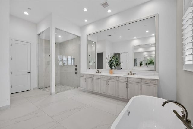9336 Coral Isles Circle, Palm Beach Gardens, FL 33412