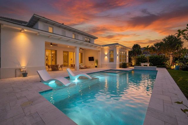 9336 Coral Isles Circle, Palm Beach Gardens, FL 33412