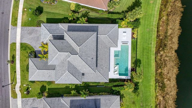 9336 Coral Isles Circle, Palm Beach Gardens, FL 33412