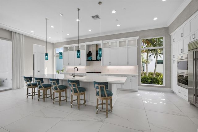 9336 Coral Isles Circle, Palm Beach Gardens, FL 33412