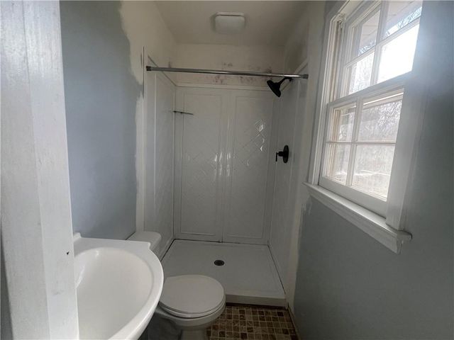 201 Grogan NE Road, White, GA 30184