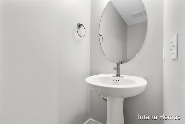 1575 N Village Circle, Kalamazoo, MI 49009