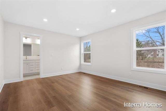 1575 N Village Circle, Kalamazoo, MI 49009