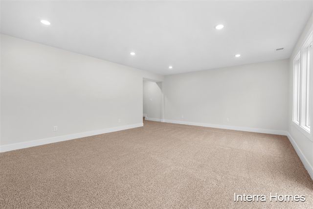 1575 N Village Circle, Kalamazoo, MI 49009