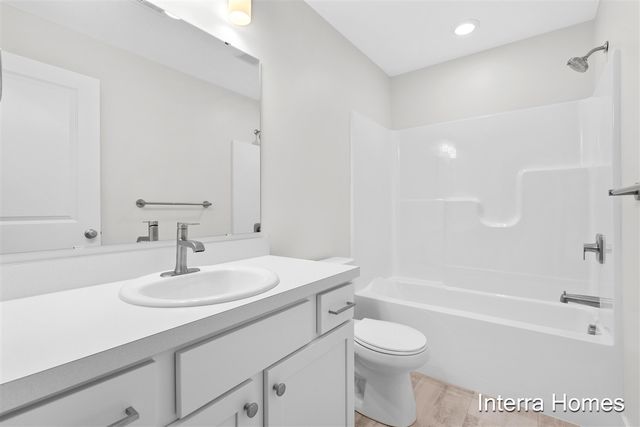 1575 N Village Circle, Kalamazoo, MI 49009