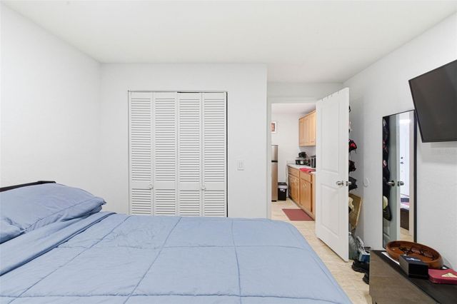 2706 W POWHATAN AVENUE, Tampa, FL 33614