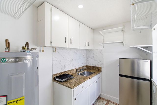 2706 W POWHATAN AVENUE, Tampa, FL 33614