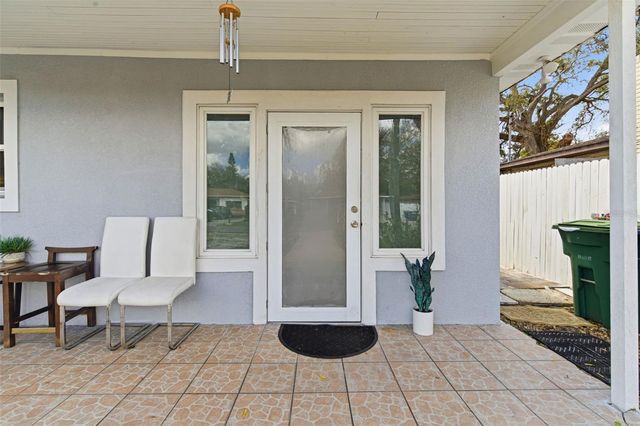 2706 W POWHATAN AVENUE, Tampa, FL 33614