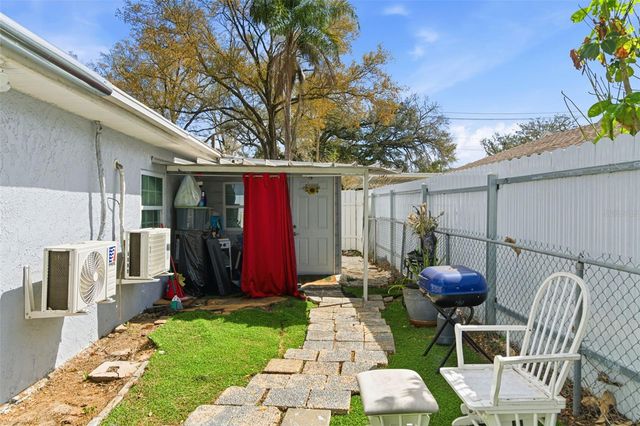 2706 W POWHATAN AVENUE, Tampa, FL 33614