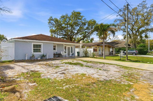 2706 W POWHATAN AVENUE, Tampa, FL 33614