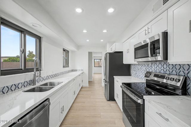 12202 N 64TH Street, Scottsdale, AZ 85254