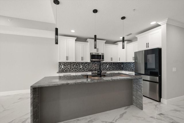 211 DOLPHIN POINT 301, Clearwater, FL 33767