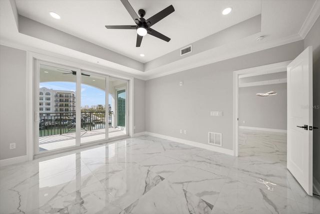 211 DOLPHIN POINT 301, Clearwater, FL 33767