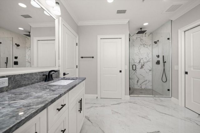 211 DOLPHIN POINT 301, Clearwater, FL 33767