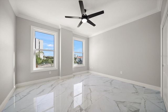 211 DOLPHIN POINT 301, Clearwater, FL 33767