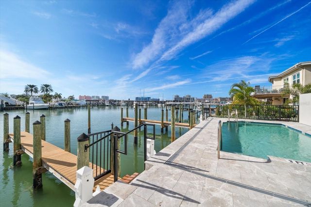 211 DOLPHIN POINT 301, Clearwater, FL 33767