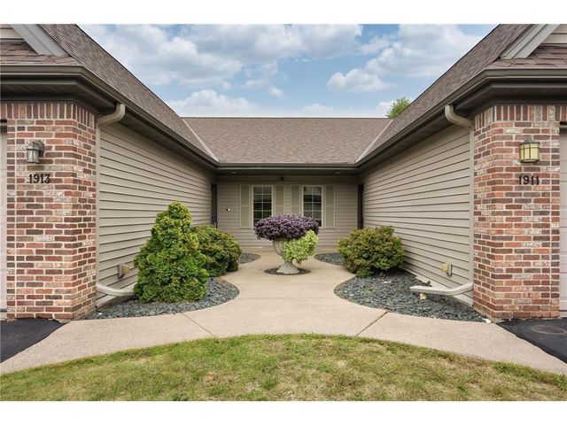 1913 Stone Creek, Hudson, WI 54016