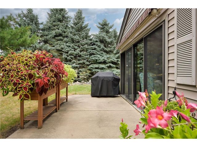 1913 Stone Creek, Hudson, WI 54016