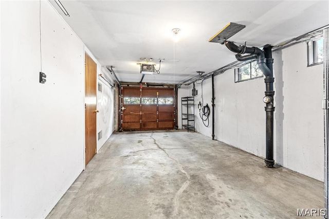 617 Candleberry Court A, Kirkwood, MO 63122