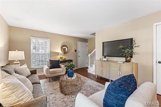 617 Candleberry Court A, Kirkwood, MO 63122